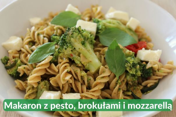 Poradnia-dietetyczna-Kraków-makaron-z-pesto-z-brokułami-i-mozzarellą
