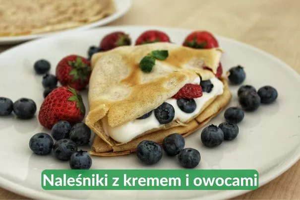 poradnia-dietetyczna-krakow-nalesniki-z-kremem-i-owocami